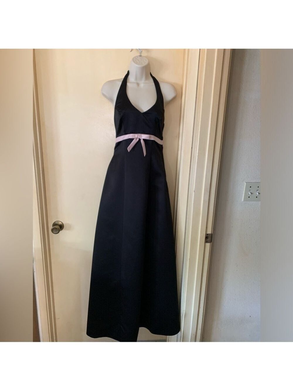 Masquerade full length black and pink gown size 5/6 junior